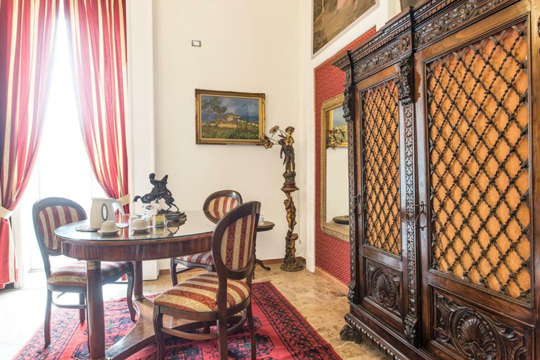 B&B Graziani Relais Napoli Eksteriør billede