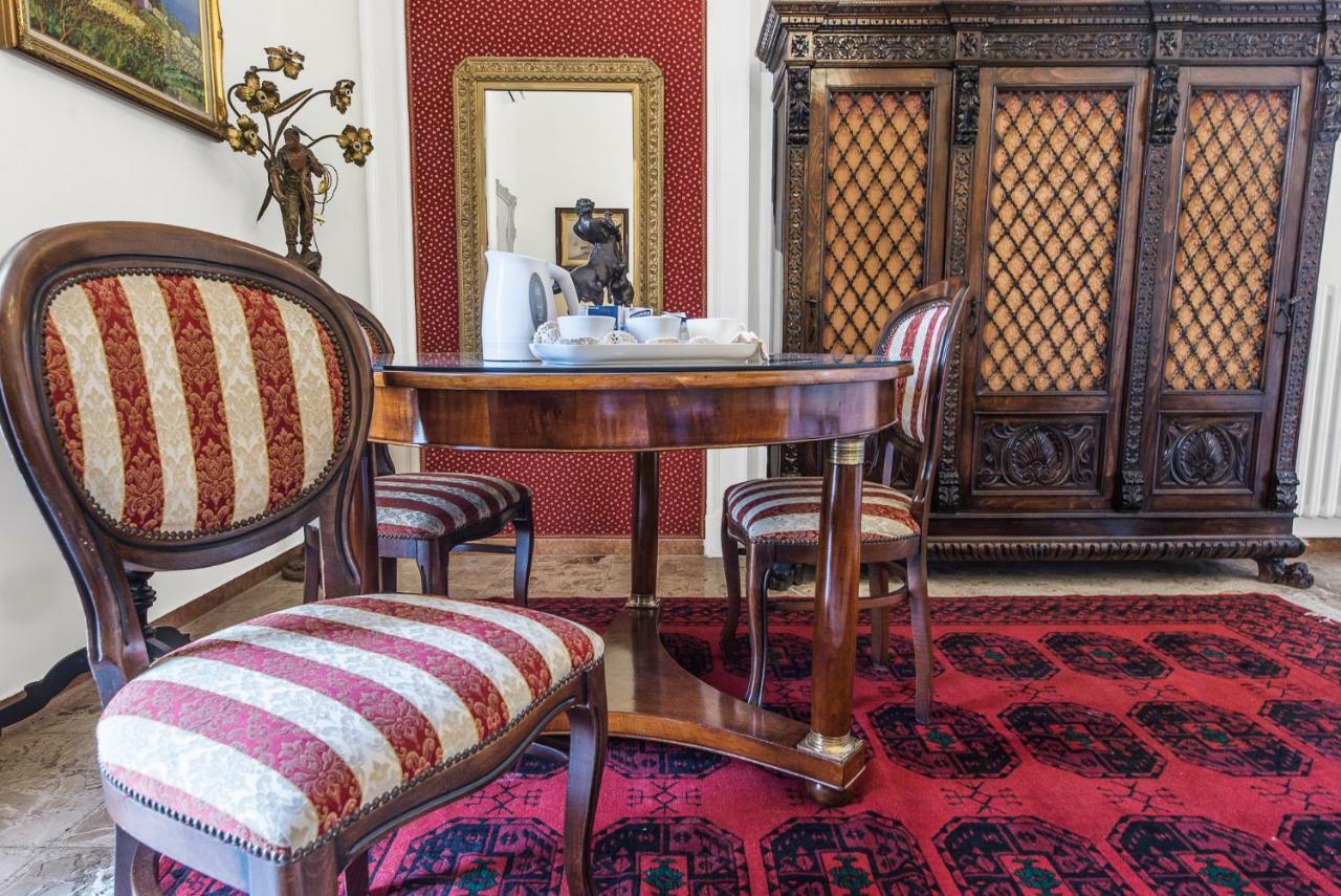 B&B Graziani Relais Napoli Eksteriør billede